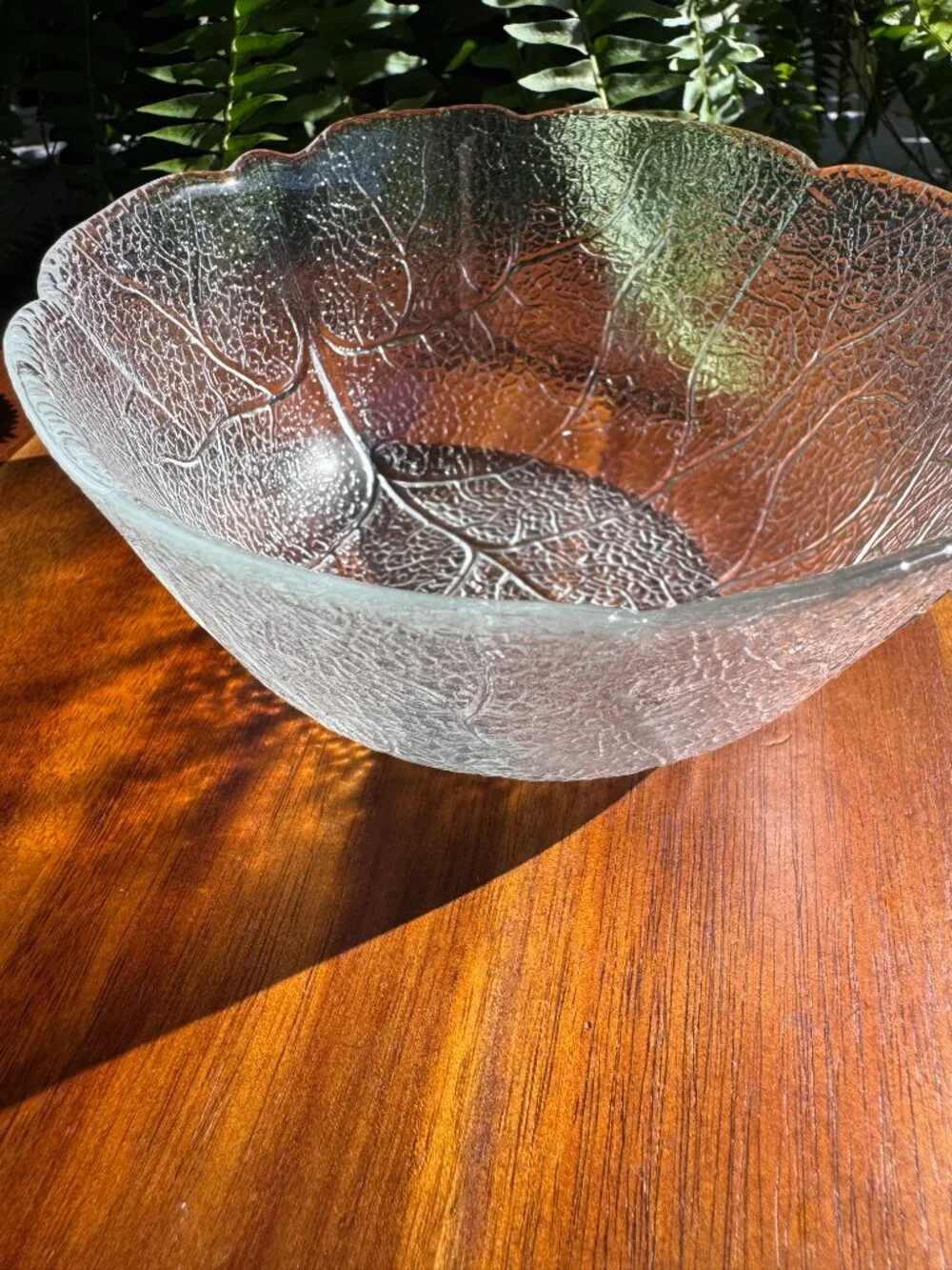 Vintage Arcoroc France Aspen Leaf Glass Bowl, 5